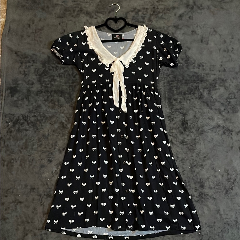 Baby doll or Peter Pan Collar Vintage style Dress with Bows